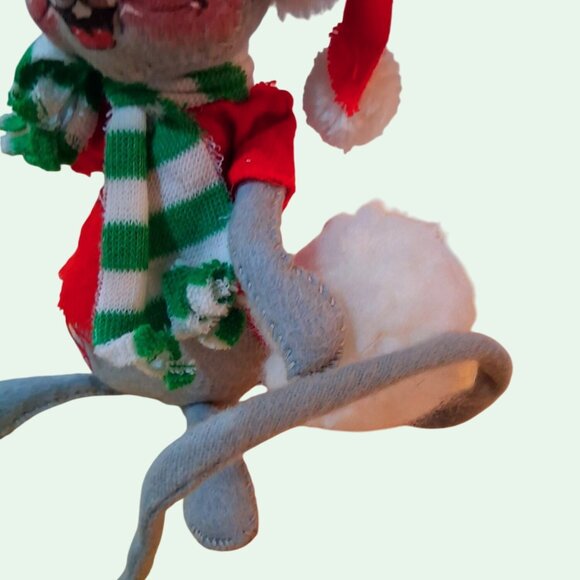 Vintage Annalee Christmas Mouse Santa Hat Scarf Decor 8" 1970s Doll Holiday Figu - Picture 3 of 8